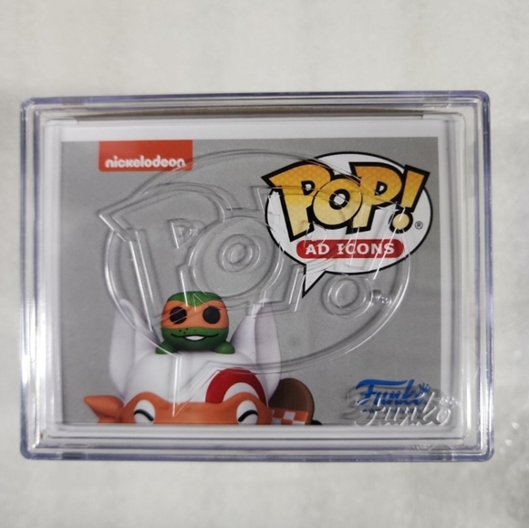 TMNT Ninja Mask with Mikey Vinyl Figure Chase Funko With HARD POP PROTECTOR - Picture 4 of 14